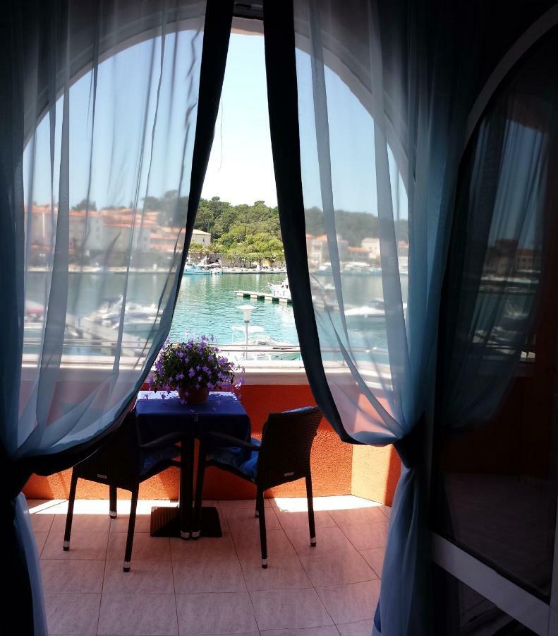 Vila "Mare" Banjol Dış mekan fotoğraf
